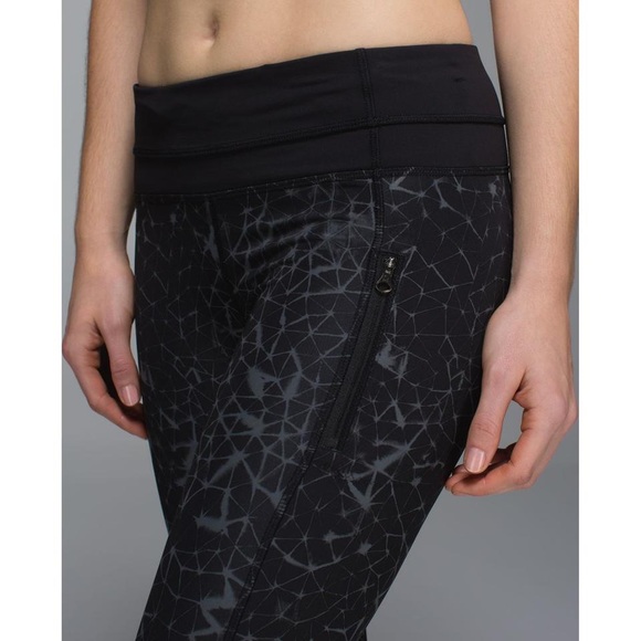 Lululemon Star Crushed Coal Black Inspire Tight Ii Activewear Satin Pant Legging - Picture 6 of 16